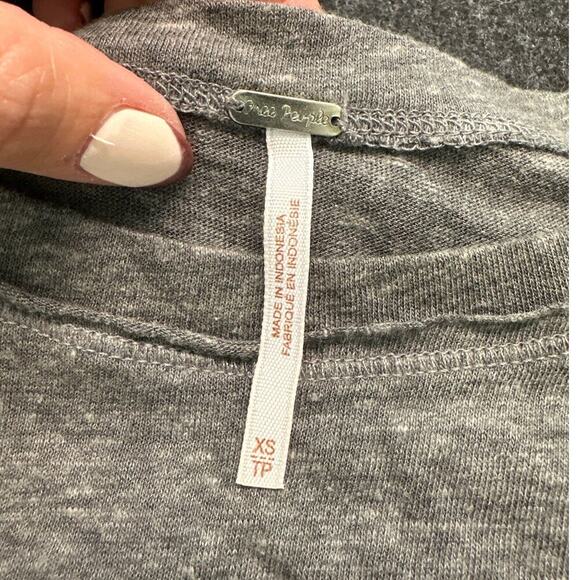 Free People Gray and Black Lace Short Sleeve Peplum T-shirt, Size XS, EUC - Picture 3 of 4